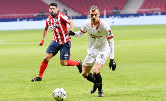 荷甲今晚走向成谜,塞维利亚远射贴柱,信心回归,细节决定成败 荷甲今晚走向成谜,塞维利亚远射贴柱,信心回归,细节决定成败