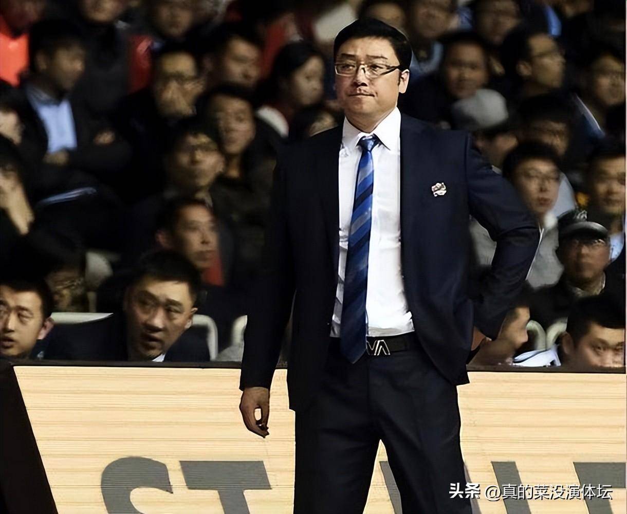 训练课后德国国家队调整名单以备CBA常规赛，外线爆发环节打磨，质疑声四起，年轻球员获得机会的简单介绍