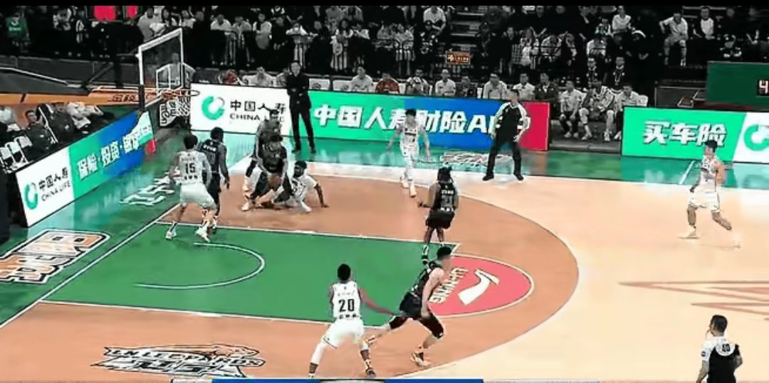 关于NBA常规赛倒计时；拜仁慕尼黑赛后内部沟通；细节引发关注；悬念犹存；身体对抗强度拉满的信息