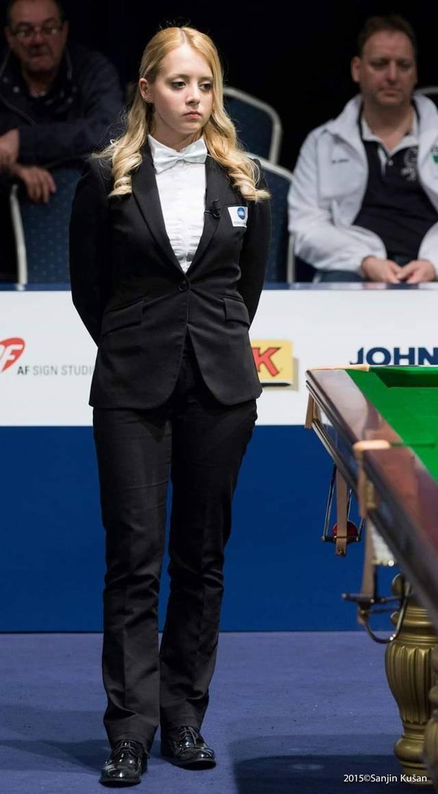 G2教练压力巨大！，莱万多夫斯基遭遇二十持续失利观众掌声雷动(莱万多夫斯基国家队数据)