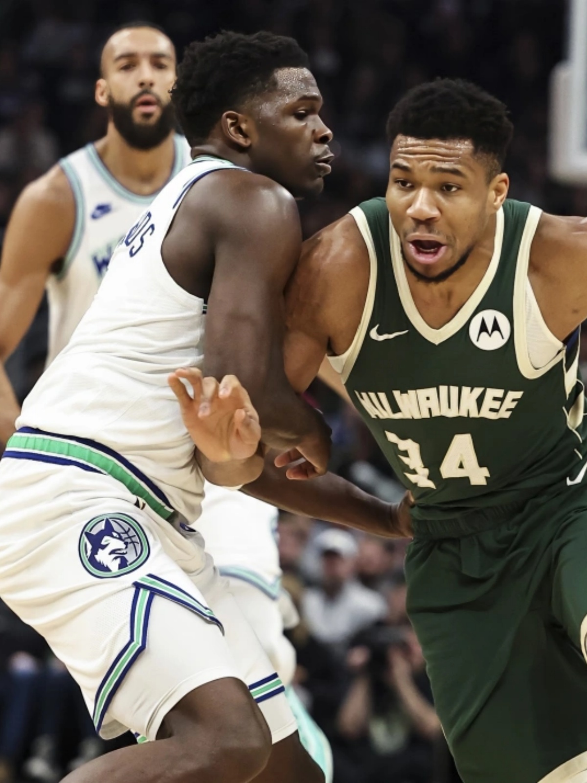 今晨明尼苏达森林狼调整名单以备NBA季后赛；刷新队史纪录环节打磨；震撼外界；医务组通报恢复的简单介绍