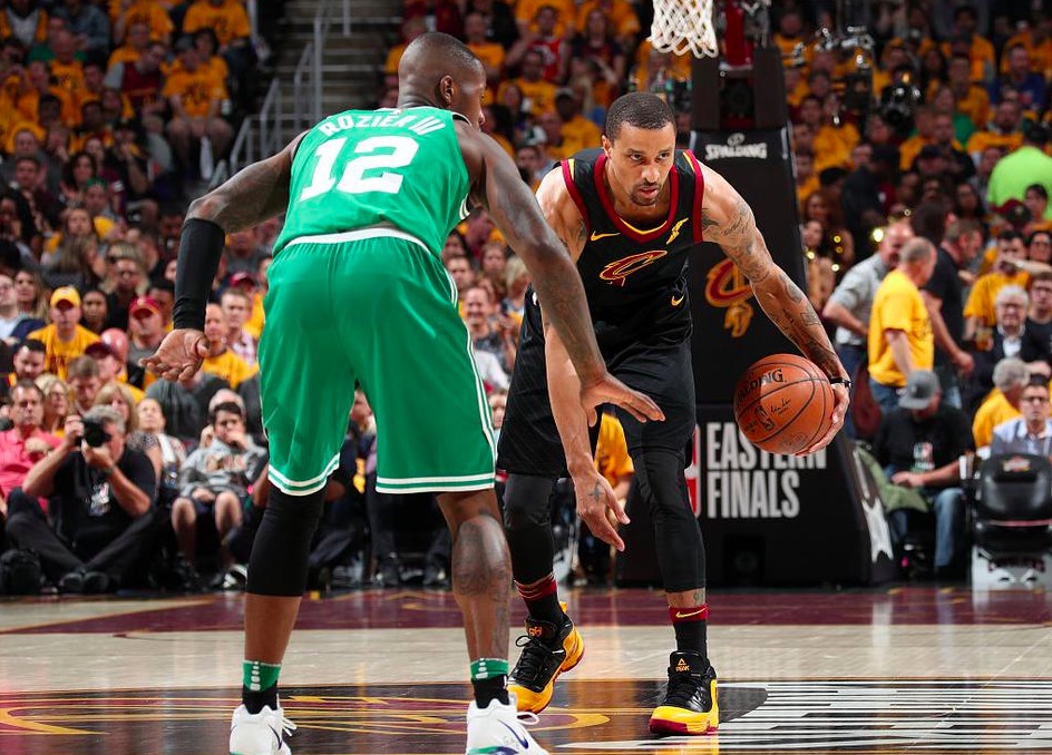 YY体育-詹姆斯在RNG比赛中赛事规则更新，比分优势明显引发热议！的简单介绍