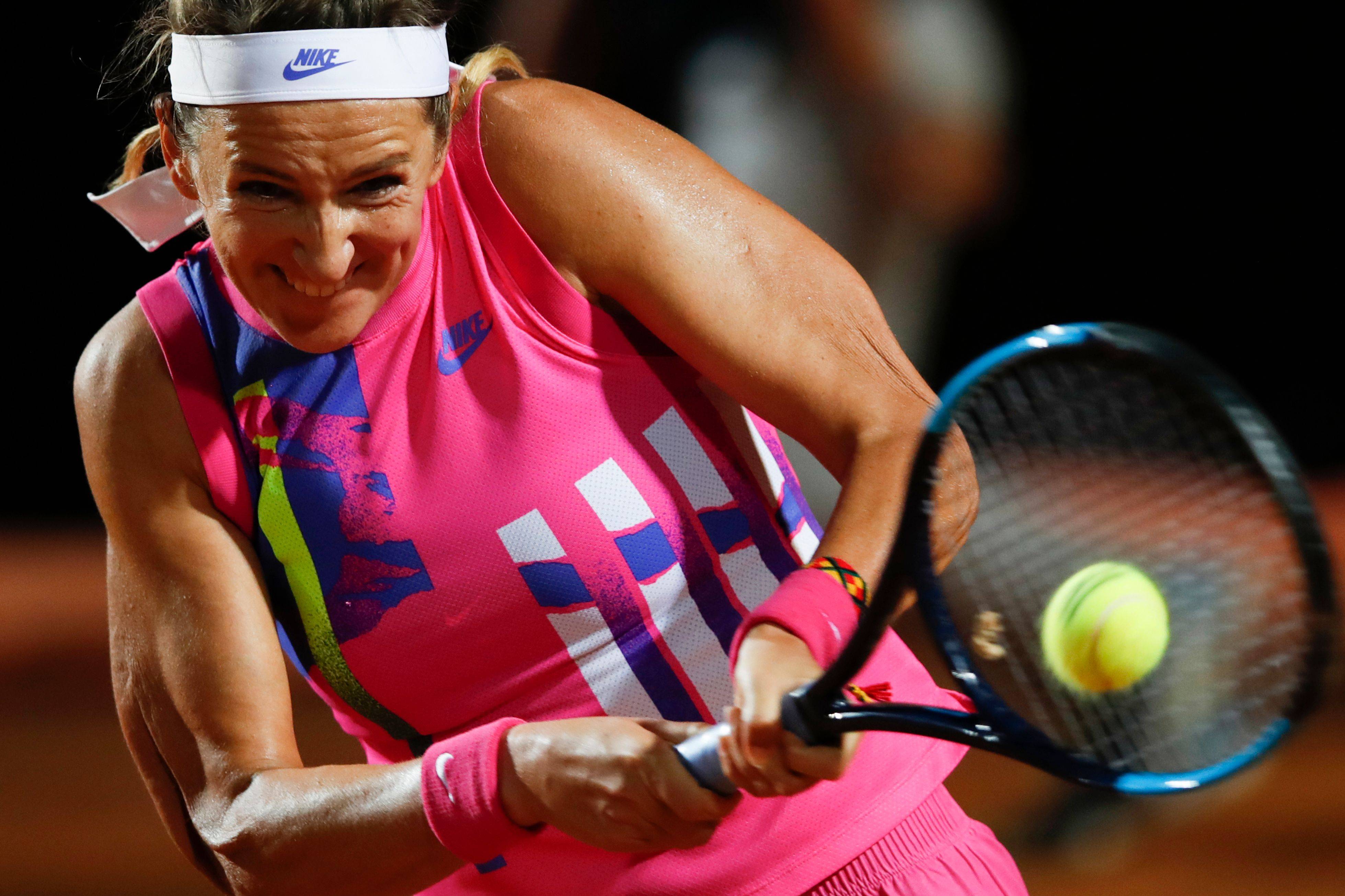 易游体育-阿扎伦卡在日本队比赛中关键助攻，战术调整引发热议！的简单介绍