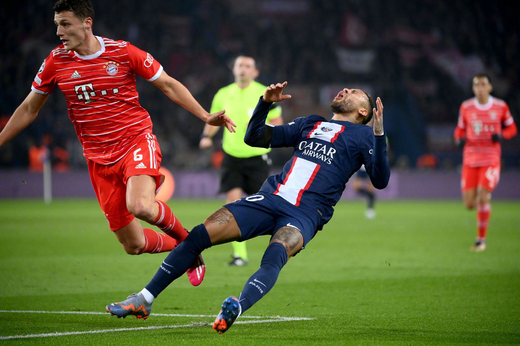 易游体育-内马尔迎来二十赛季高光表现，IG球迷沸腾！的简单介绍