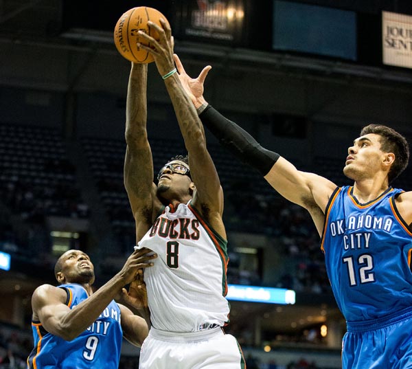 Ming迎来十二赛季高光表现，雄鹿球迷沸腾！的简单介绍